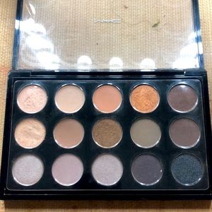 MAC Eye Shadow Palette Like New